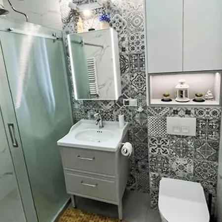 By Interhome