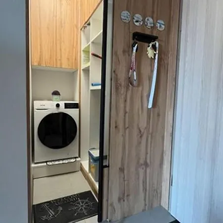 By Interhome דירה